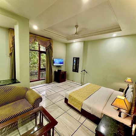 Hotel Florence Inn, Karol Bagh, New Delhi, 2 Min From Metro Luaran gambar