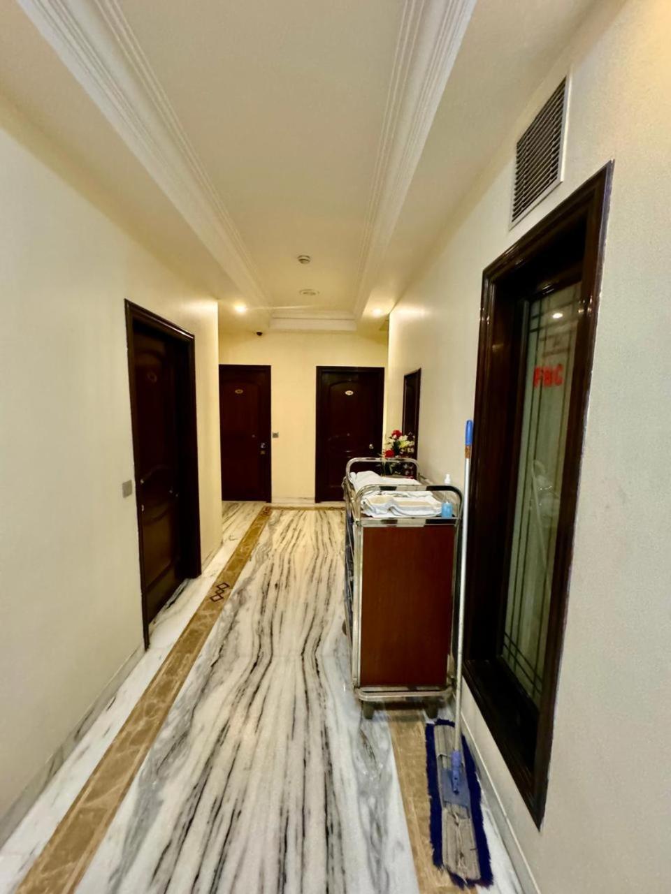 Hotel Florence Inn, Karol Bagh, New Delhi, 2 Min From Metro Luaran gambar