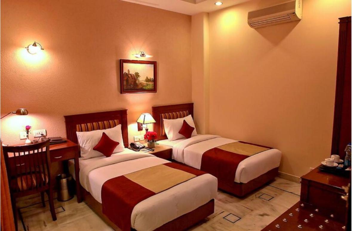 Hotel Florence Inn, Karol Bagh, New Delhi, 2 Min From Metro Luaran gambar