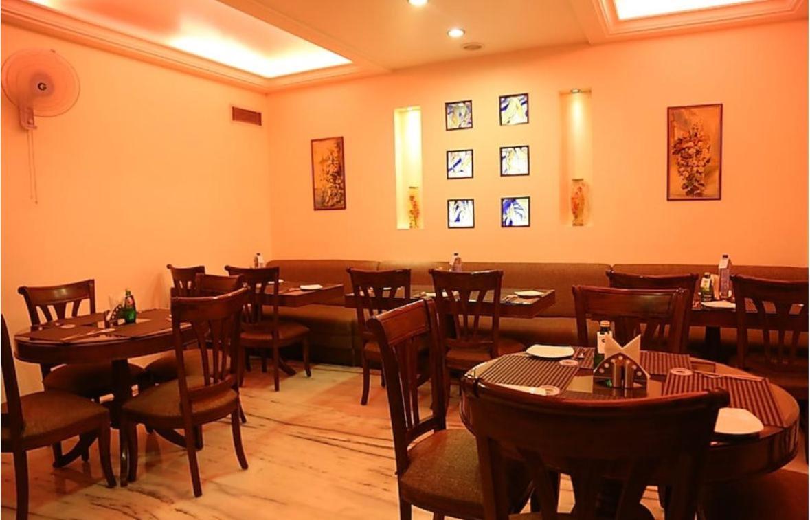 Hotel Florence Inn, Karol Bagh, New Delhi, 2 Min From Metro Luaran gambar