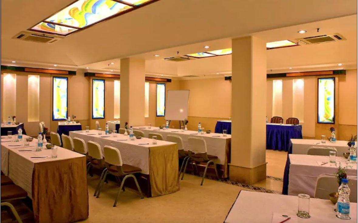 Hotel Florence Inn, Karol Bagh, New Delhi, 2 Min From Metro Luaran gambar