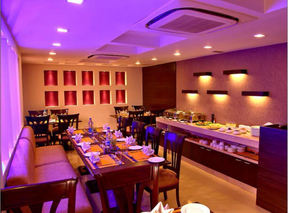 Hotel Florence Inn, Karol Bagh, New Delhi, 2 Min From Metro Luaran gambar