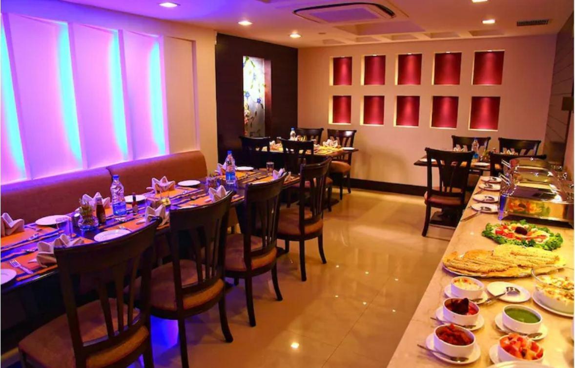 Hotel Florence Inn, Karol Bagh, New Delhi, 2 Min From Metro Luaran gambar