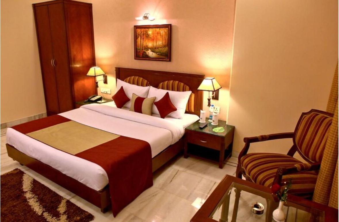 Hotel Florence Inn, Karol Bagh, New Delhi, 2 Min From Metro Luaran gambar