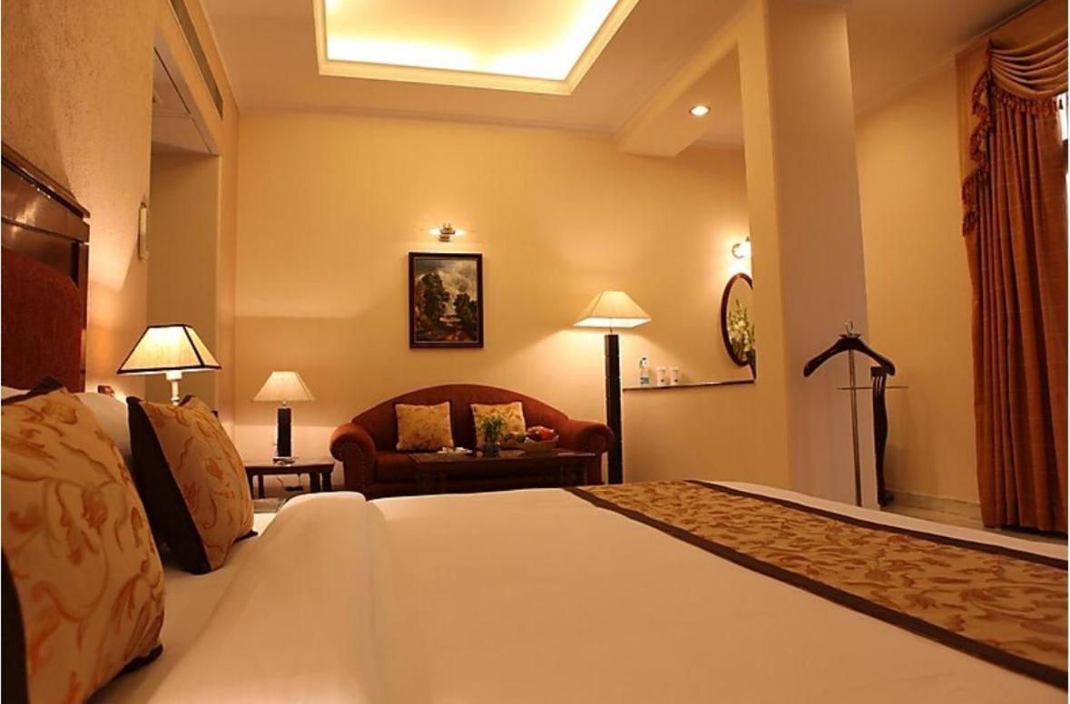 Hotel Florence Inn, Karol Bagh, New Delhi, 2 Min From Metro Luaran gambar