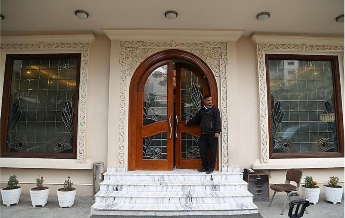 Hotel Florence Inn, Karol Bagh, New Delhi, 2 Min From Metro Luaran gambar
